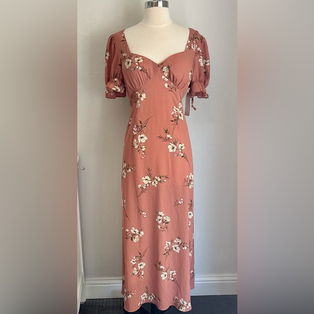 Inspired Hearts Soft Coral Scattered Floral Open Back Puff Sleeve Maxi Dress NWT